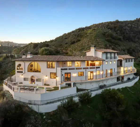 Luxury Rehab Center in Los Angeles, California