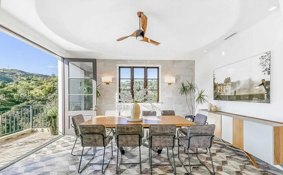 castillian-dining-al-fresco